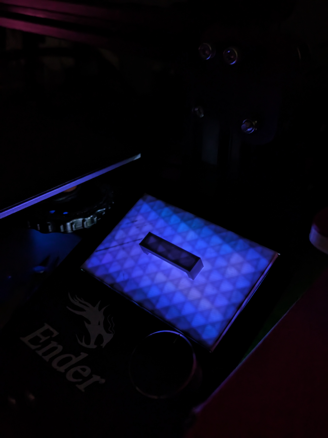 Ender 3 / 3 Pro Screen Cover (No Supports Needed)