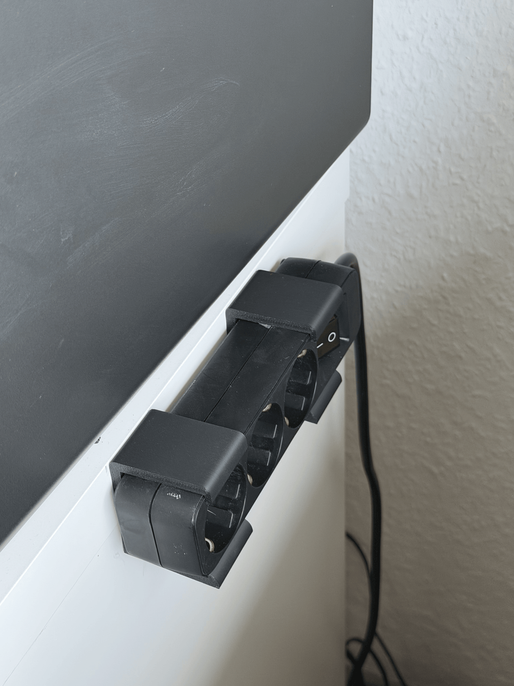 Mehrfachstecker Halter | Power Strip Mount
