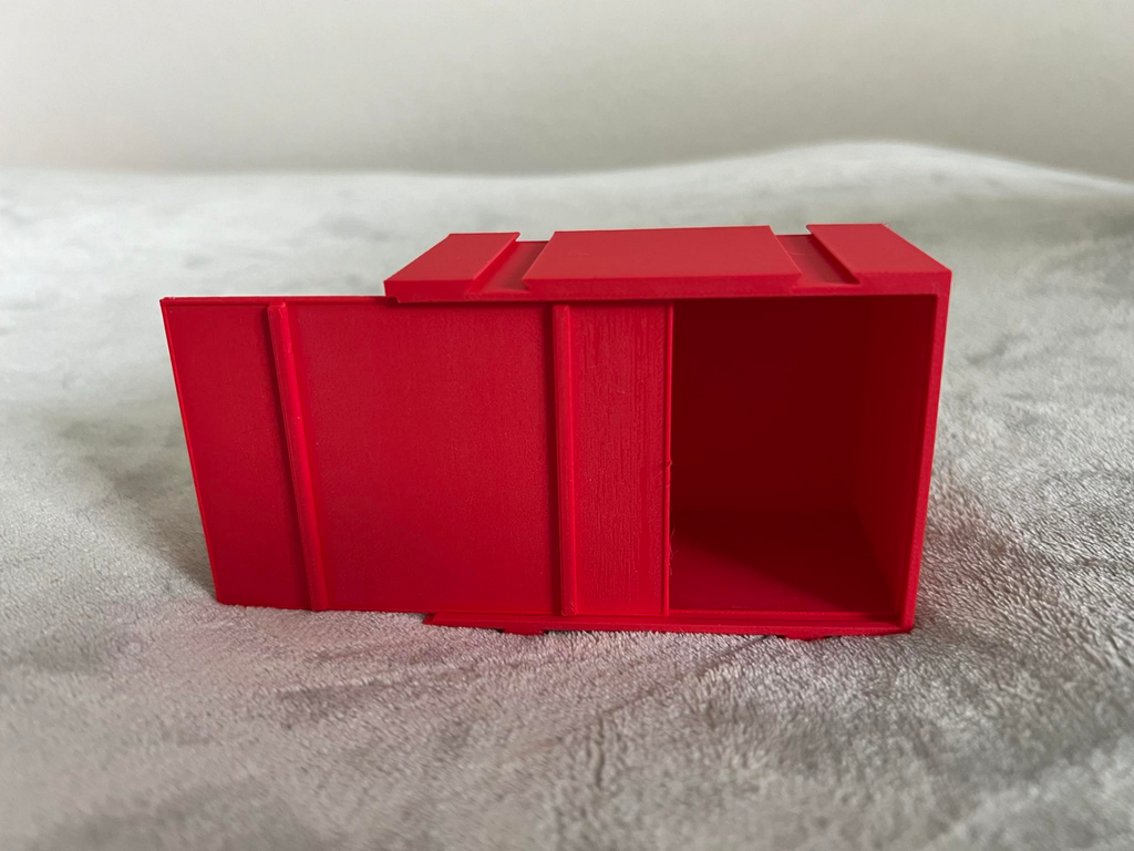 Interconnecting Modular Box with sliding Lid