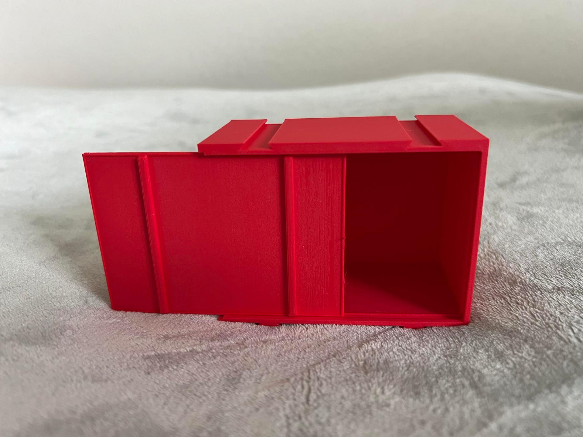 Interconnecting Modular Box with sliding Lid
