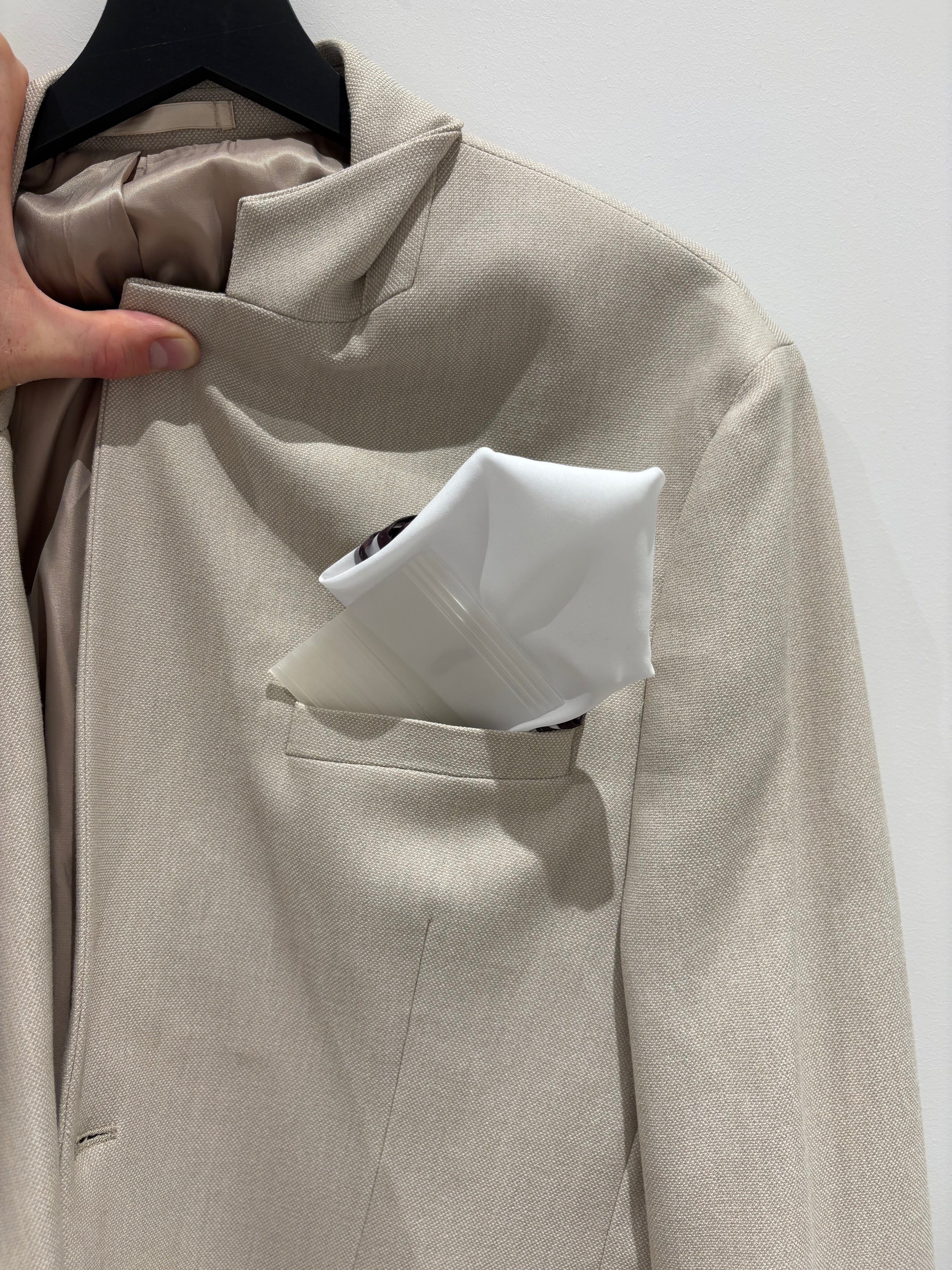 Pocket square (fantasy) holder
