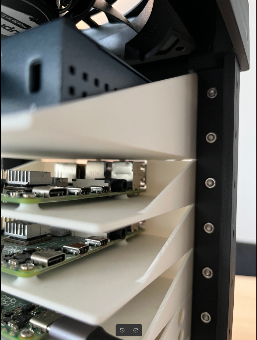 Microlab - Mini Modular Home Server Rack