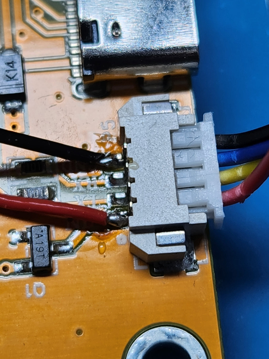 CYD Vertical Stand Case (ESP32-2432S028)