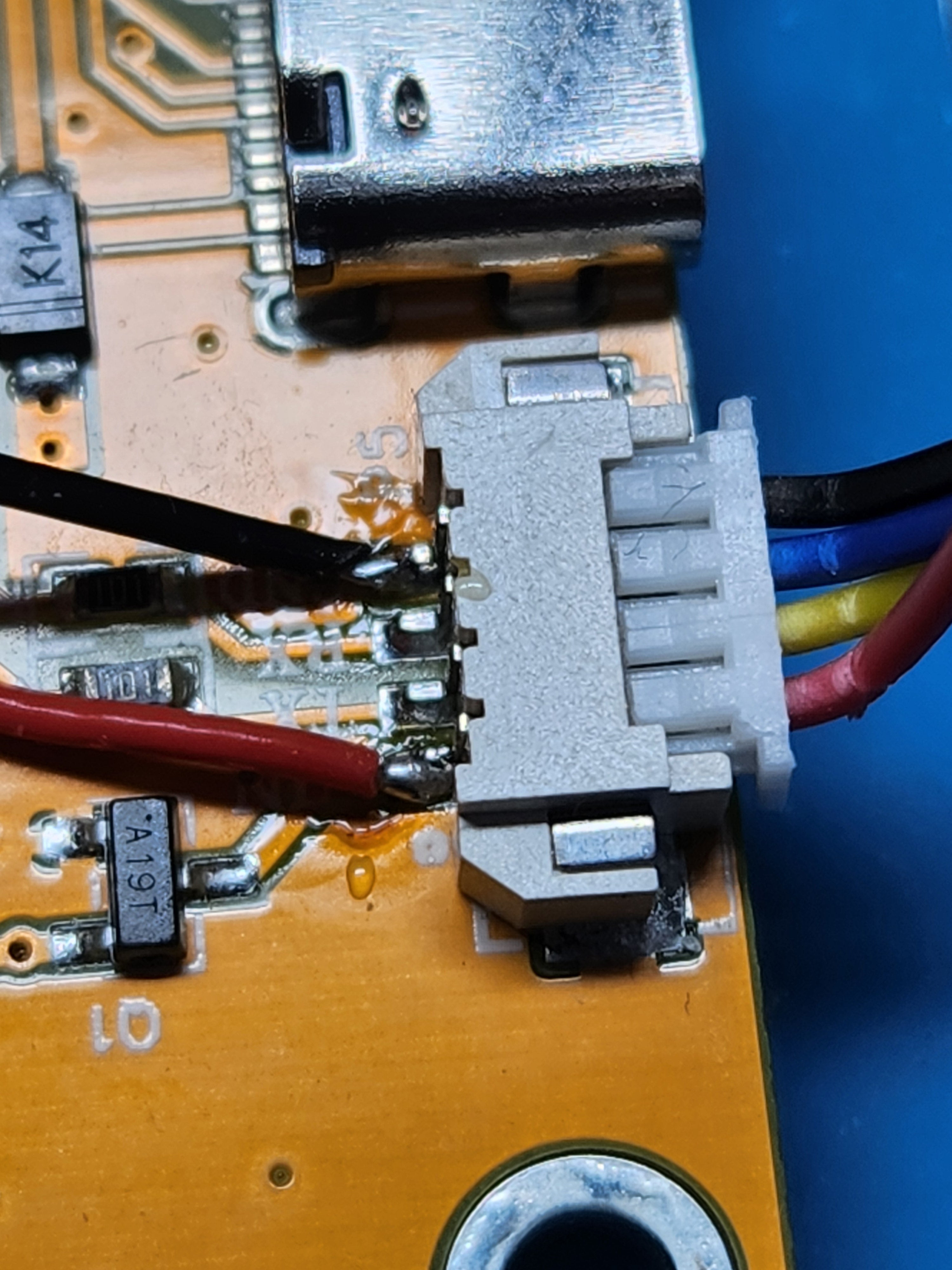 CYD Vertical Stand Case (ESP32-2432S028)