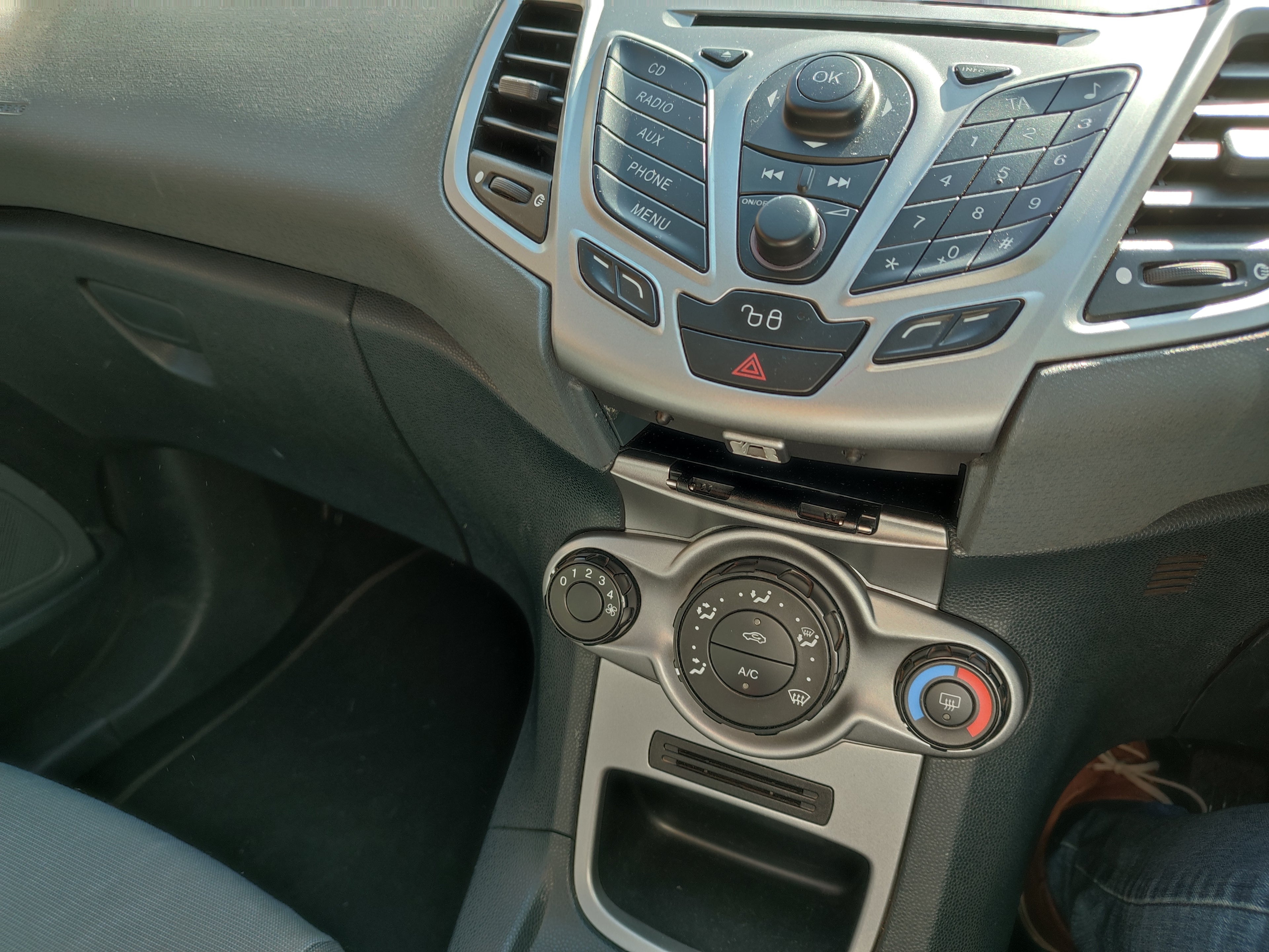 Ford Fiesta Centre Drawer