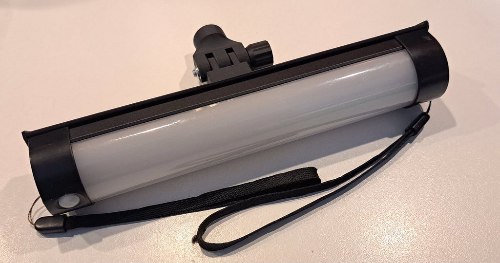 Fishing light holder