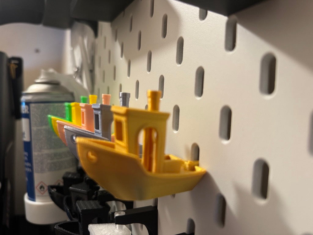 SKADIS BENCHY