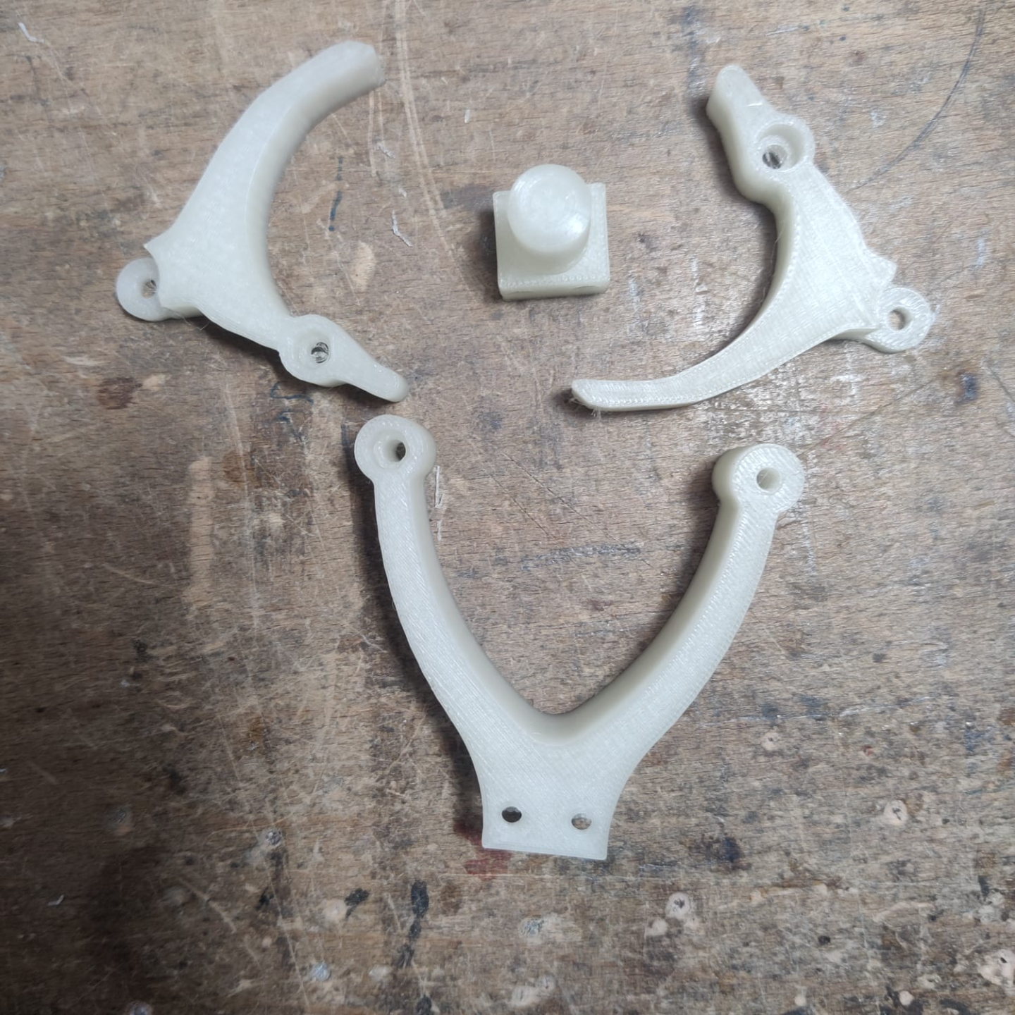 Safety rod rest compatible FOX