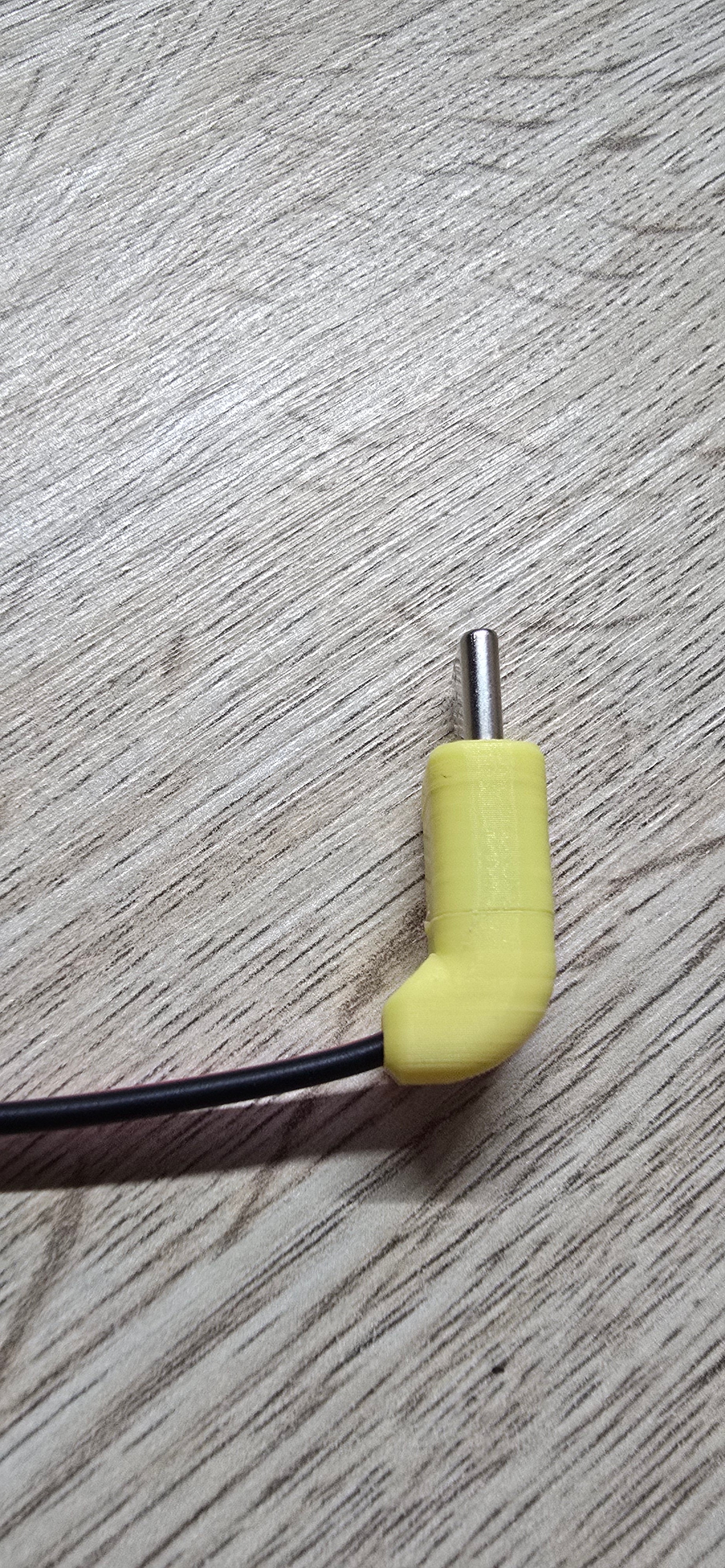 Angled USB Type-C plug(up-down)