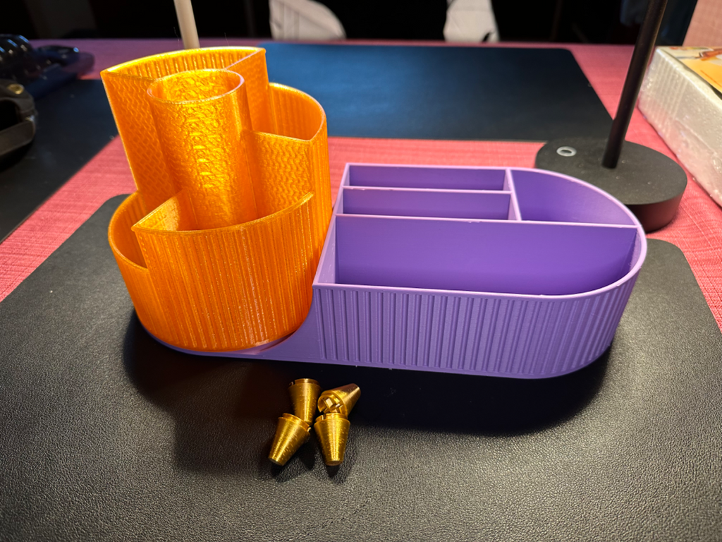 Bathroom and Cosmetic Organizer with Carousel