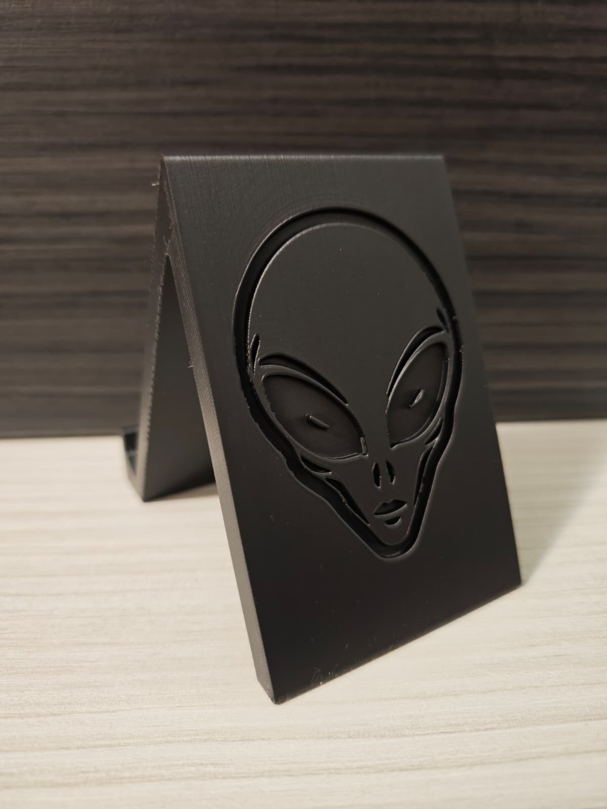 Alien UFO Phone Stand (simple build)