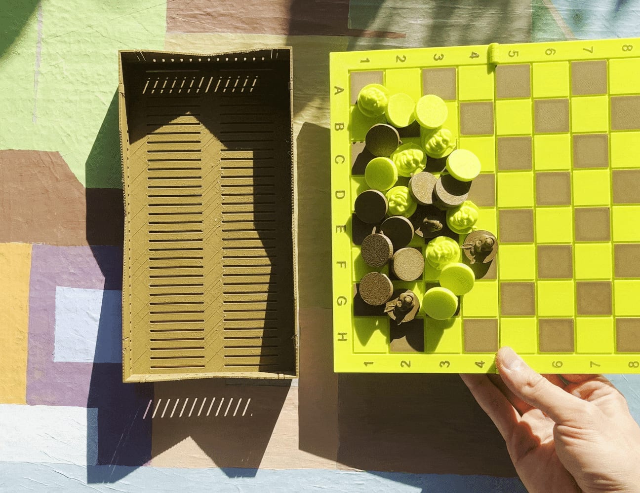SHREK CHESS (figures, board and box)