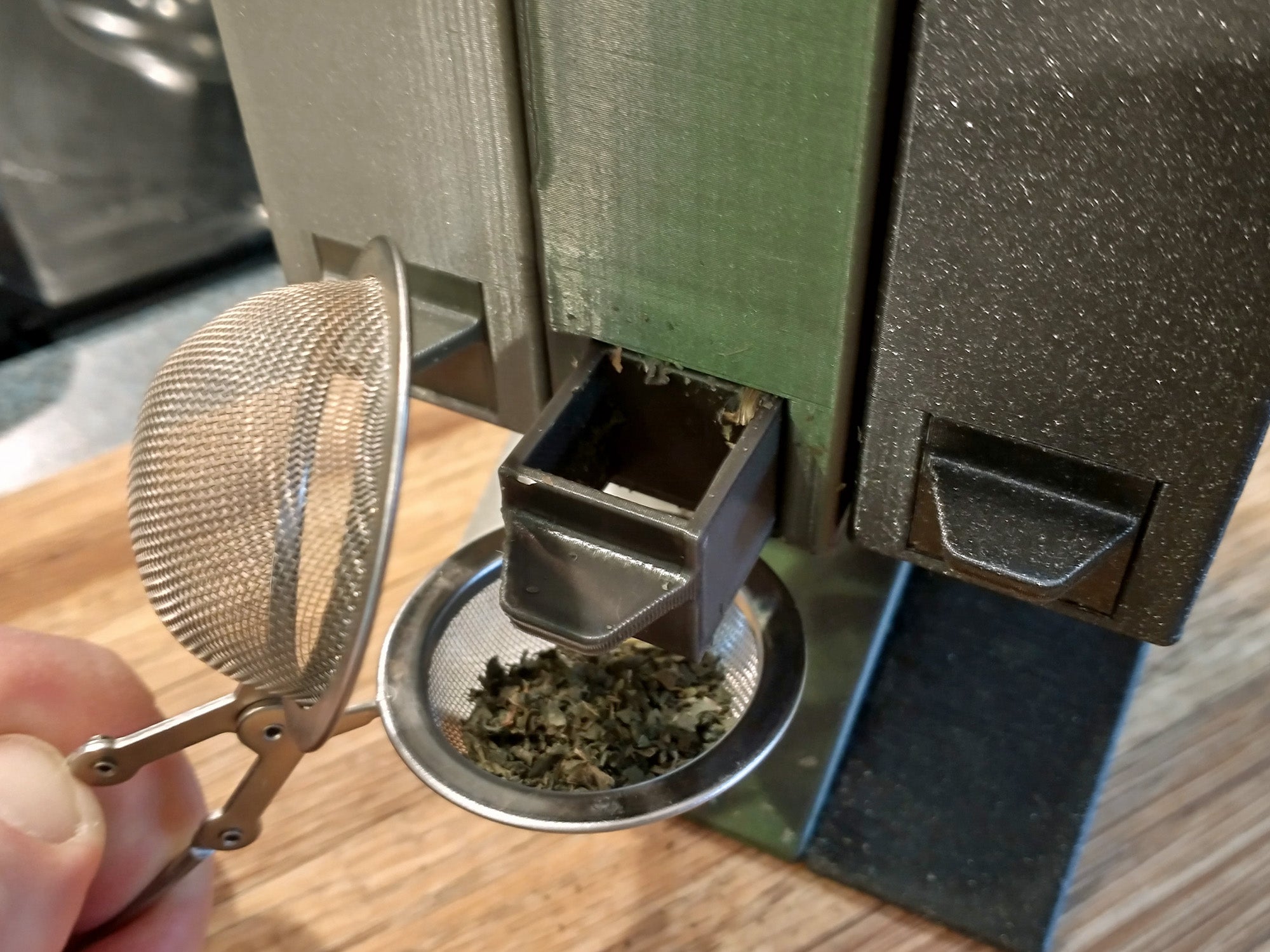 Stackable Loose Tea Dispensers