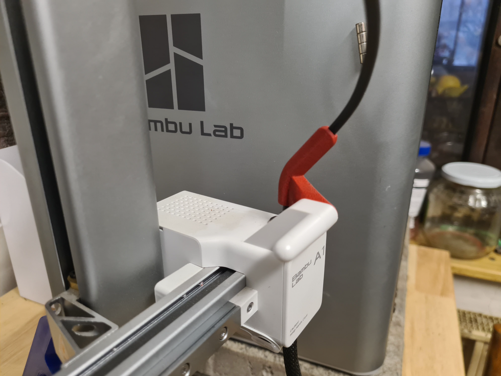 A1_Cable securing for the tool head