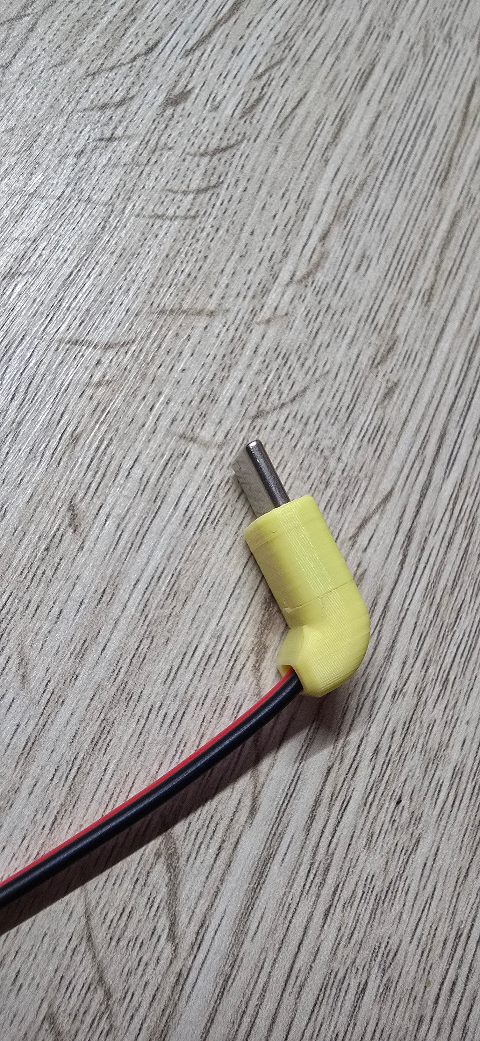Angled USB Type-C plug(up-down)