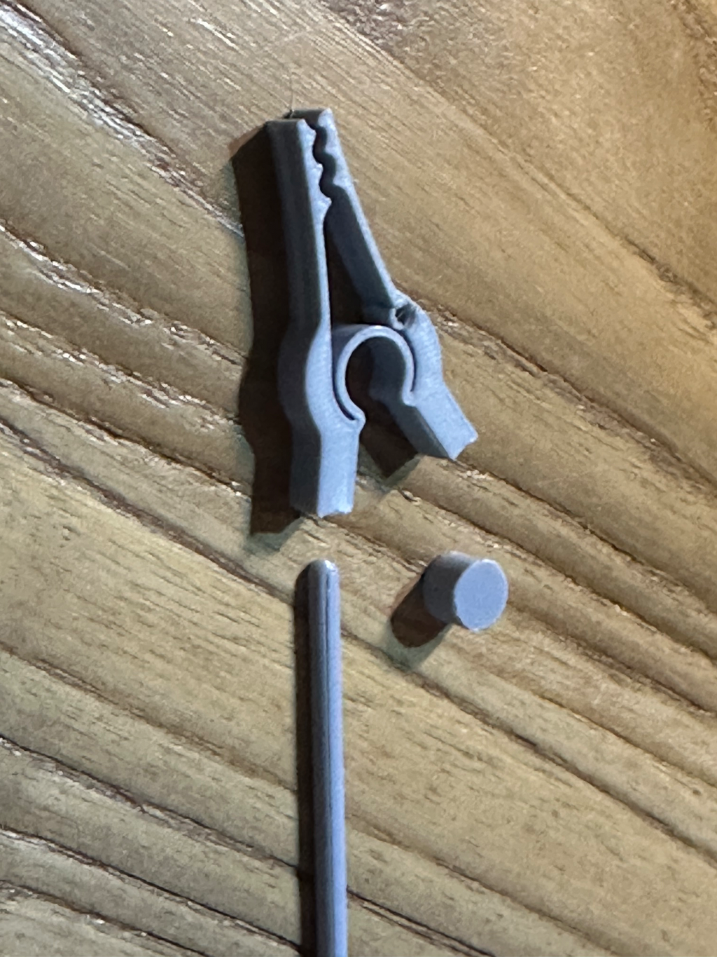 Versatile Dragon Clip - Vielseitige Drachenklammer (alligator clips for Airbrush and Filament-Clip)