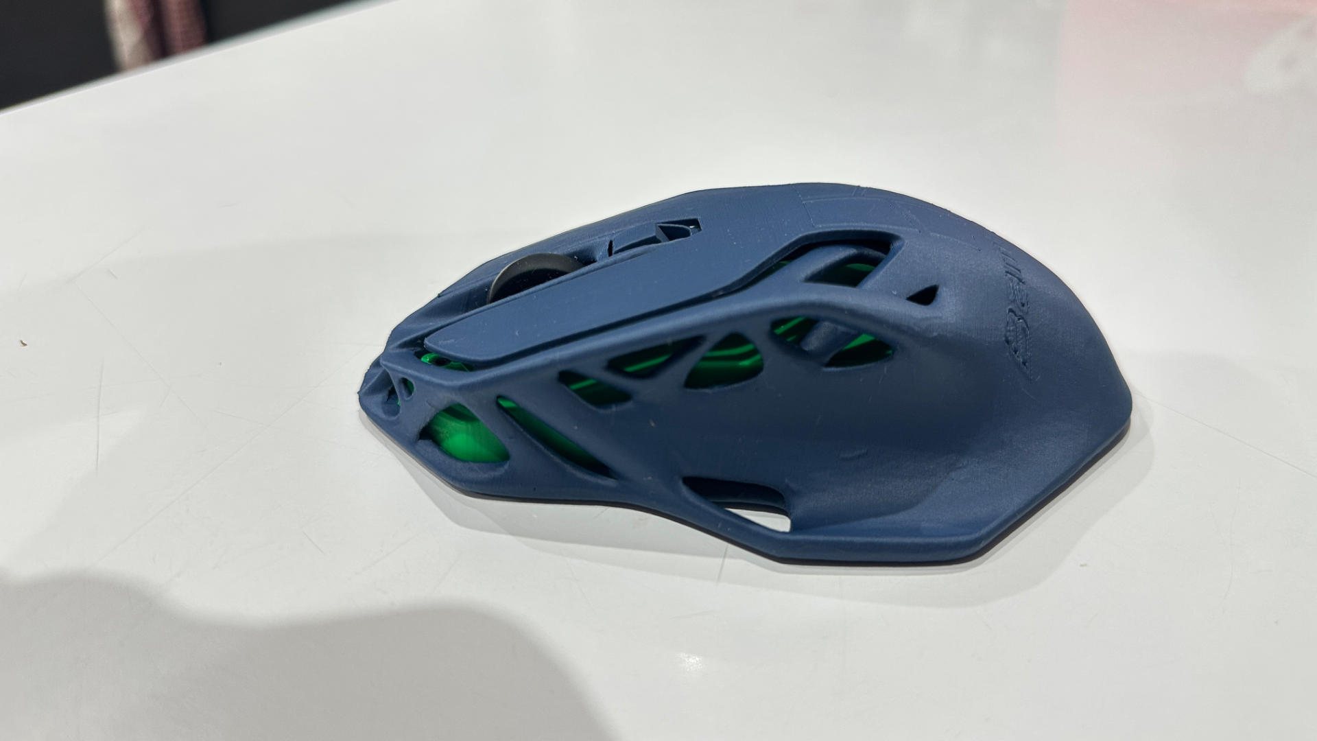 Wireless Mouse 002 - rounded rear logo bambu lab
