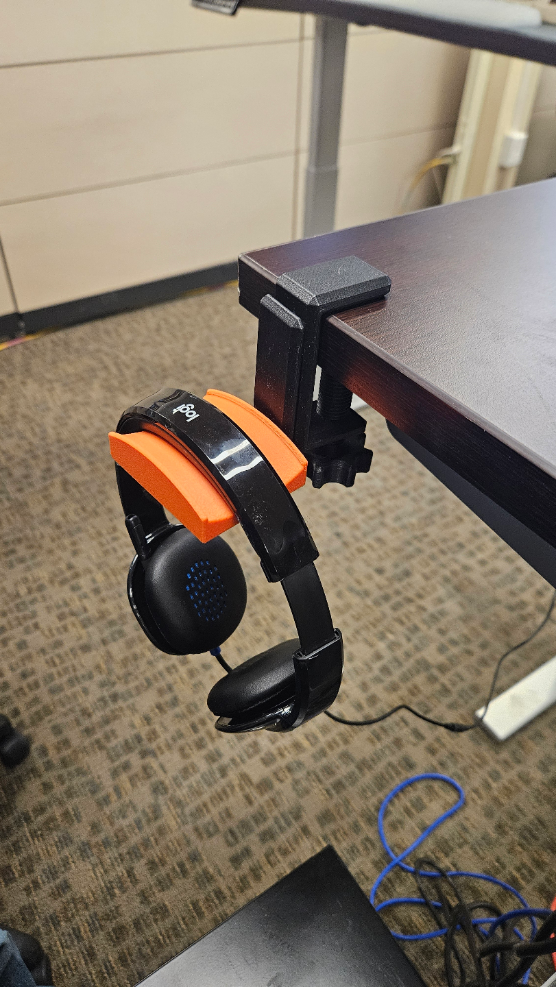 Clamping Headphones Rest (v2 updated)