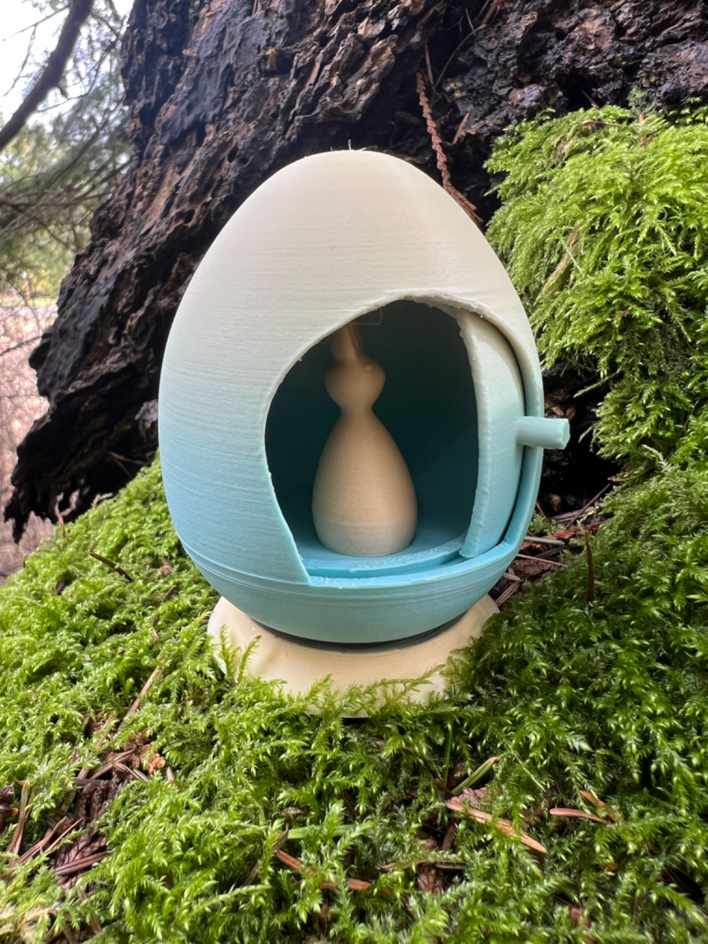 Super easy print Easter House Egg door opening