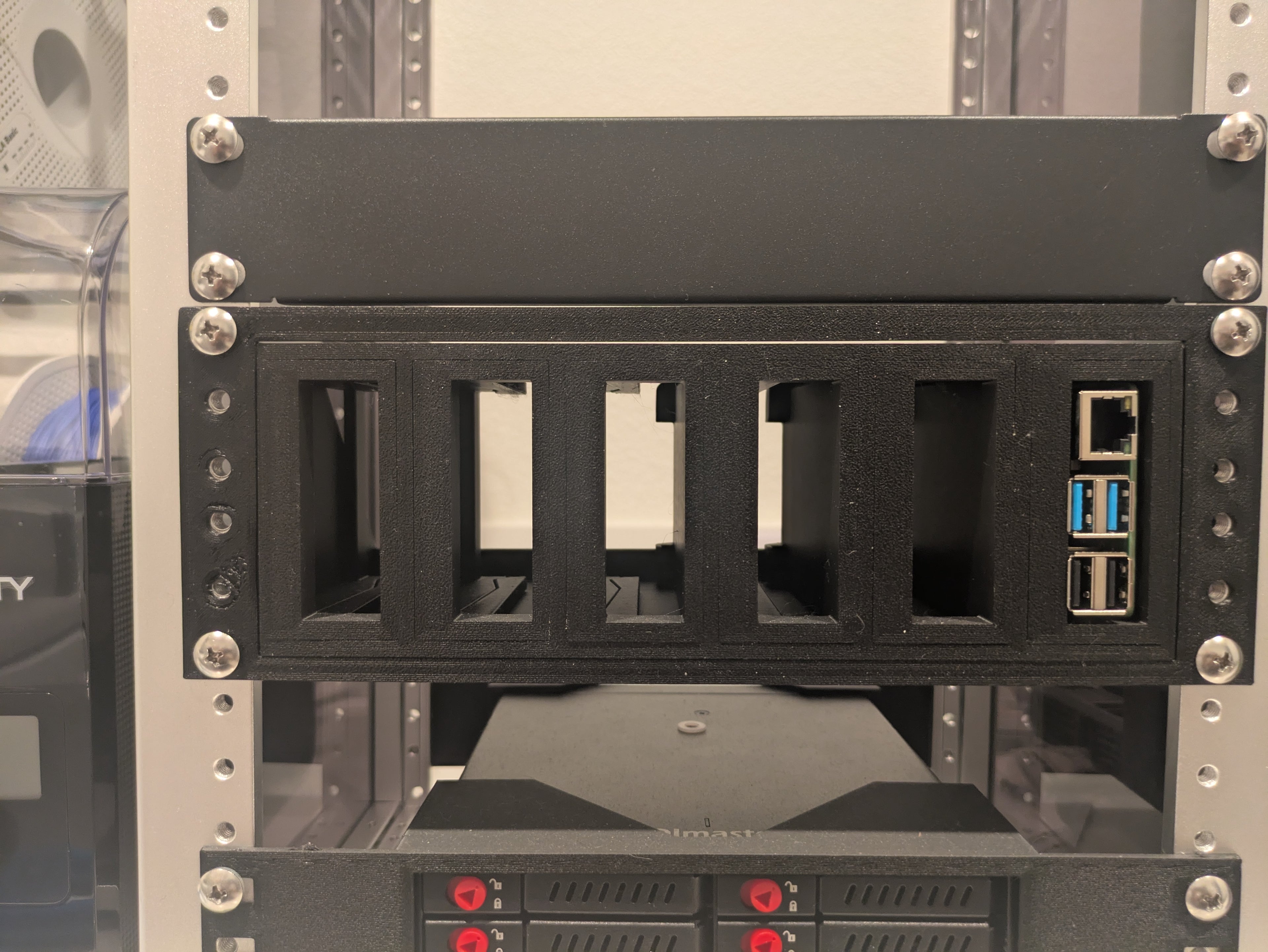 Fast Swap Raspberry Pi Sled + Cage (HomeLab)