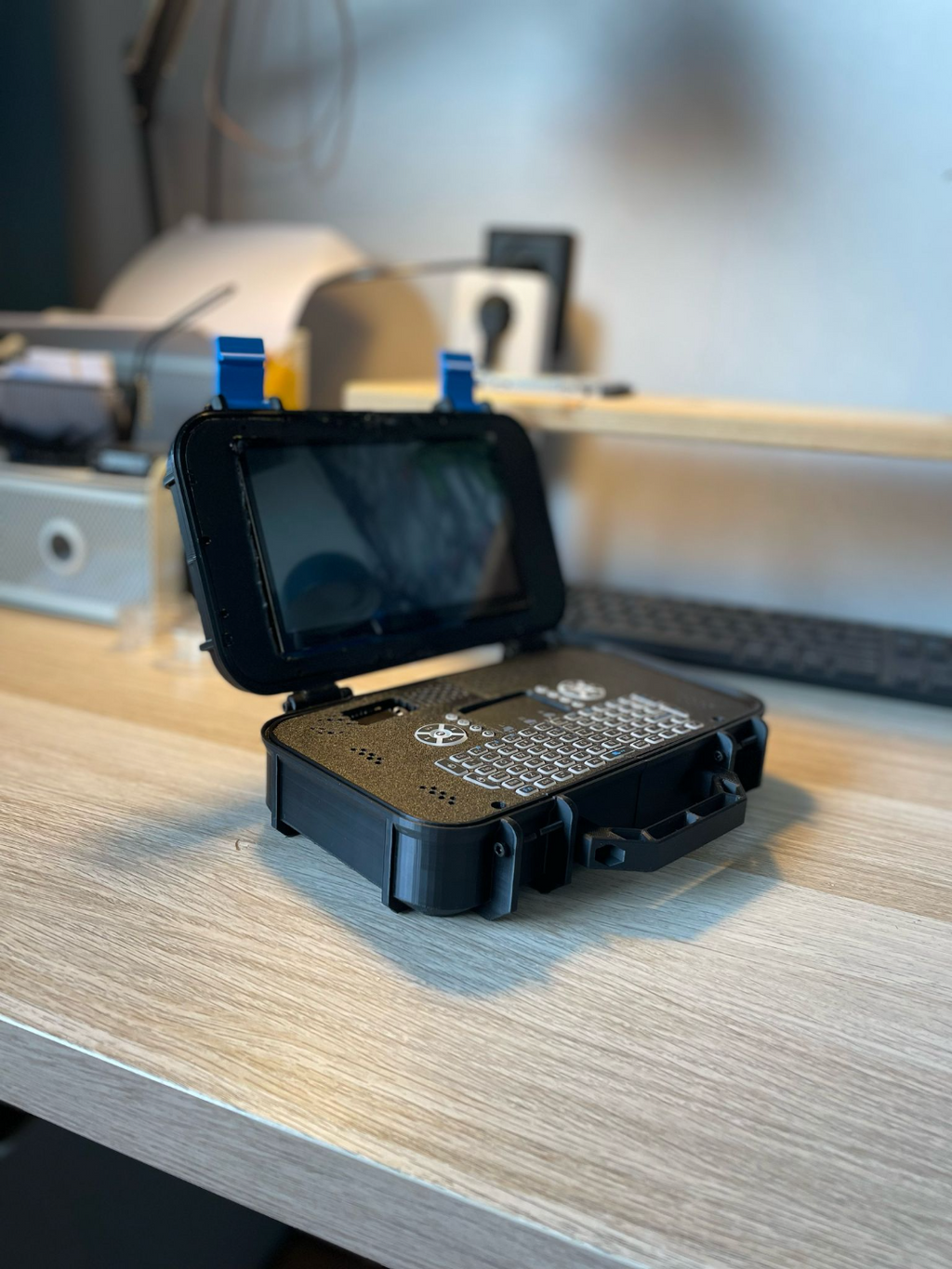 rugged raspberry pi laptop