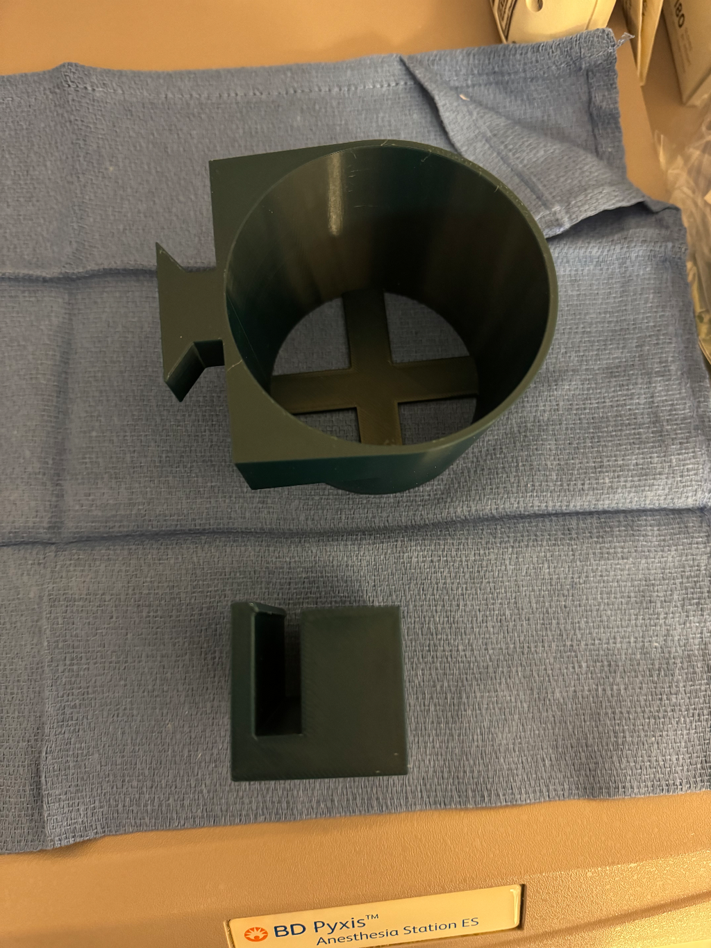 Dräger Anesthesia Machine Cup Holder