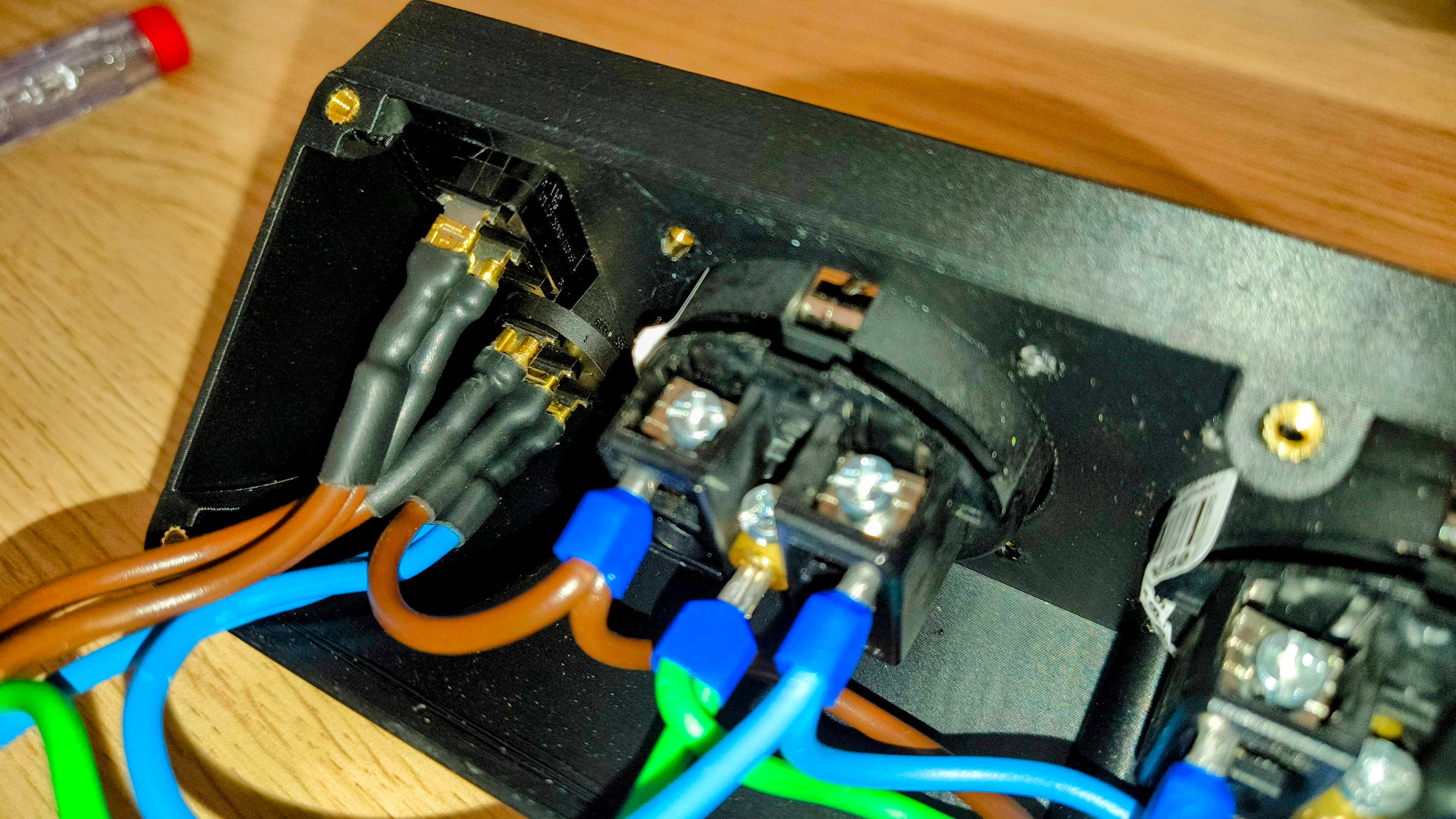 Desk Power Station & Strip - PCE Industrial Grade