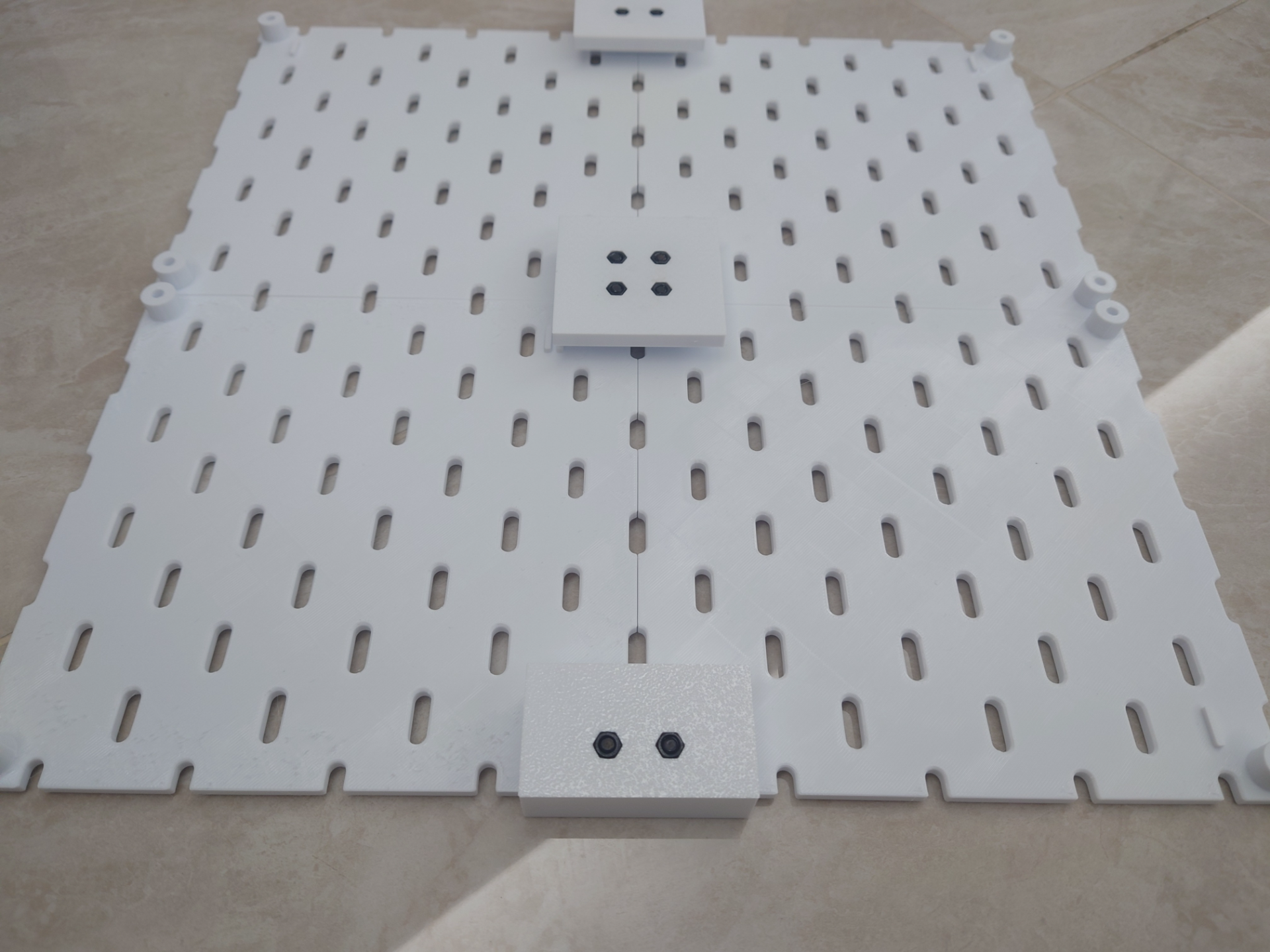 glueable skadis connector component 可粘墙洞洞板连接组件