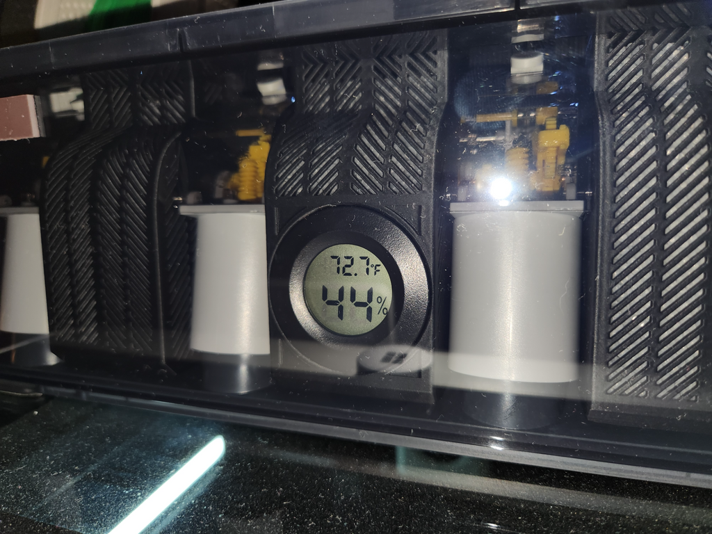 AMS Dry Kit + Full Hygrometer Reading Area