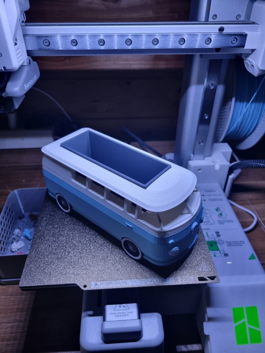 VW Bulli Bus Blumentopf (A1-Mini+)