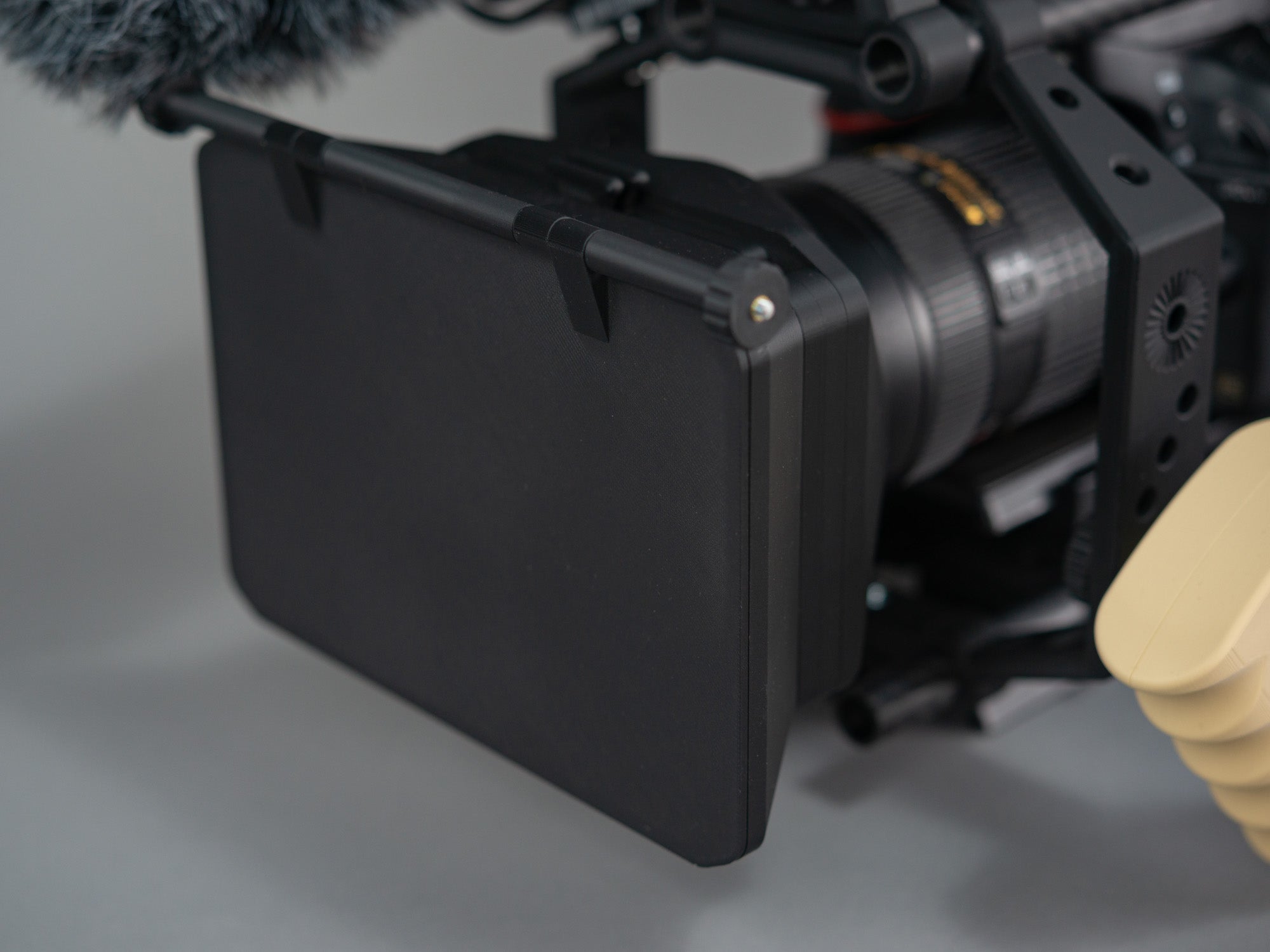 DSLR cage/rail rig with Matte box