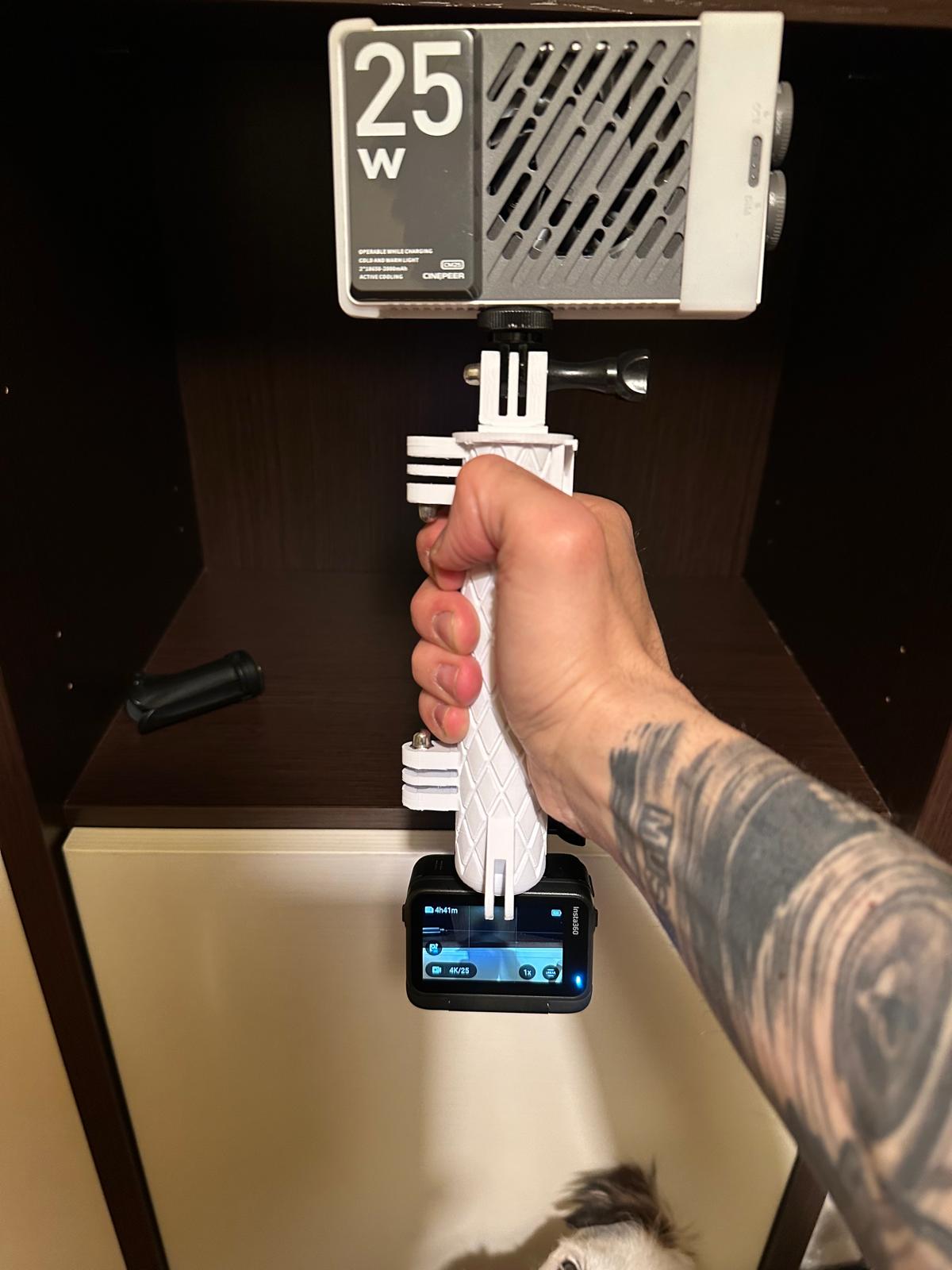 multi-accessory camera handle