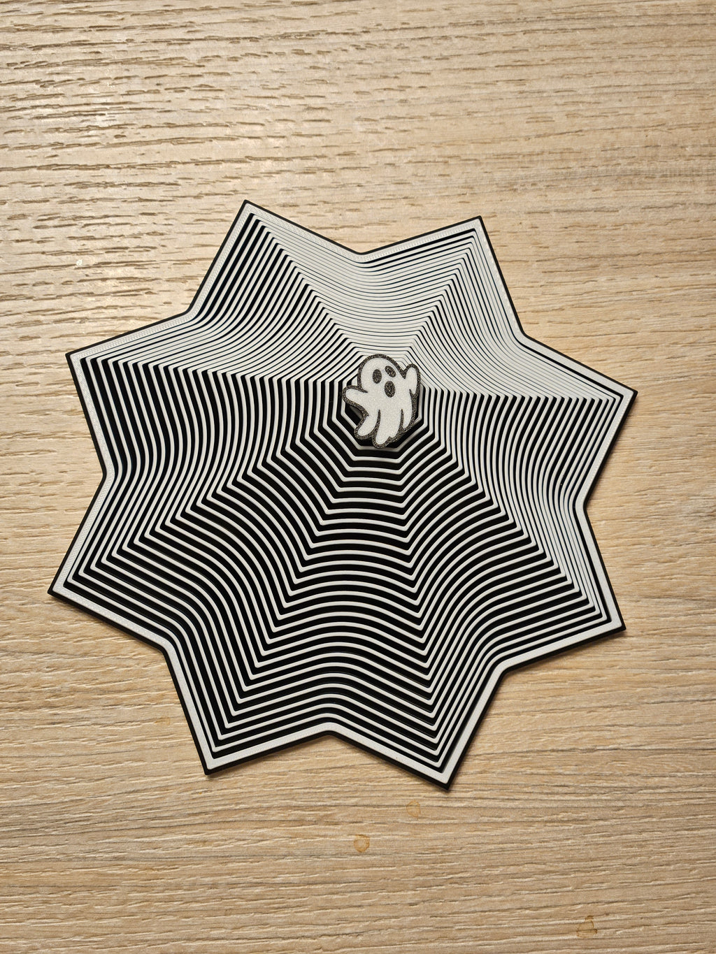 Fidget Spiderweb Twist XL with 6 Halloween pins