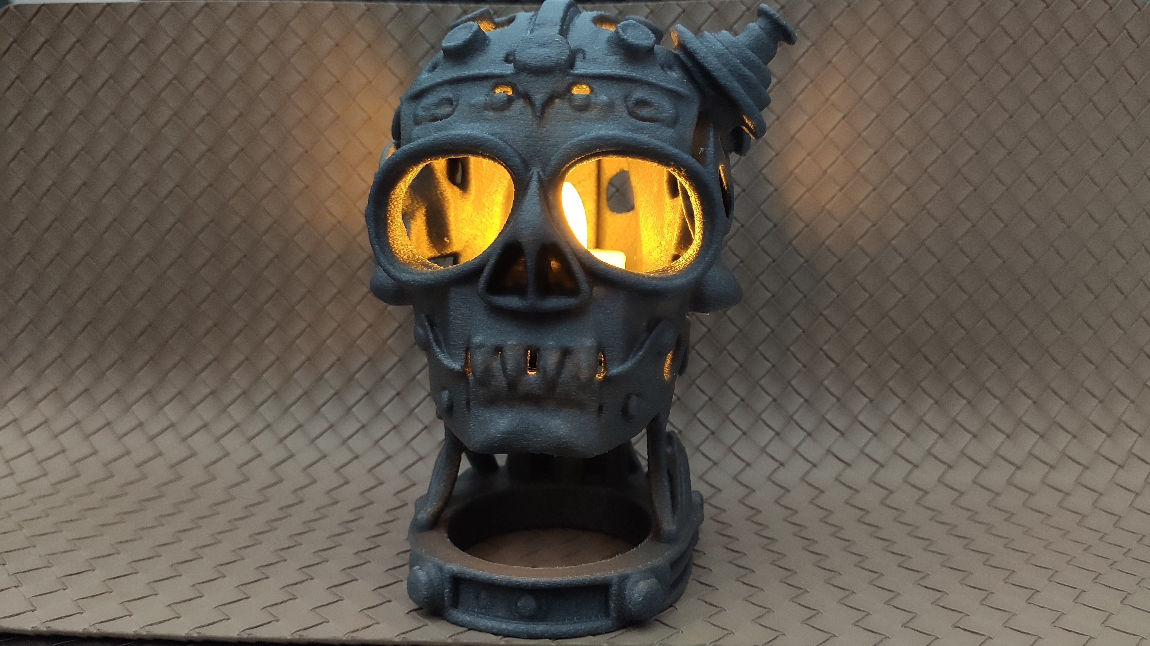 Steampunk Skull - LED tea light holder