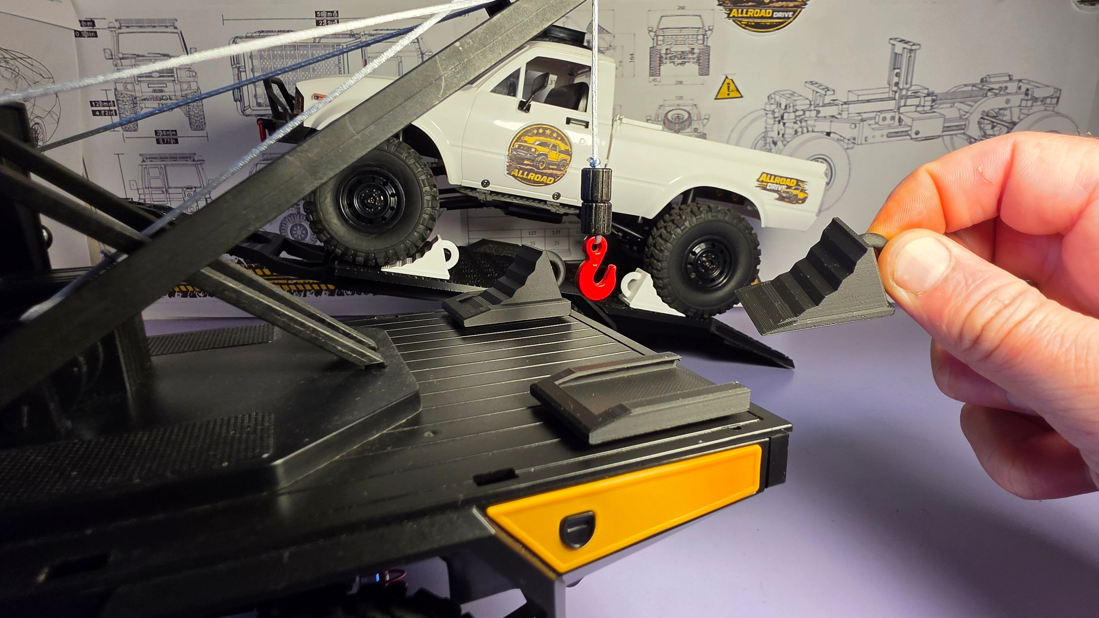 RC Wheel Chocks + Storage Mounts (1:10-1:24)