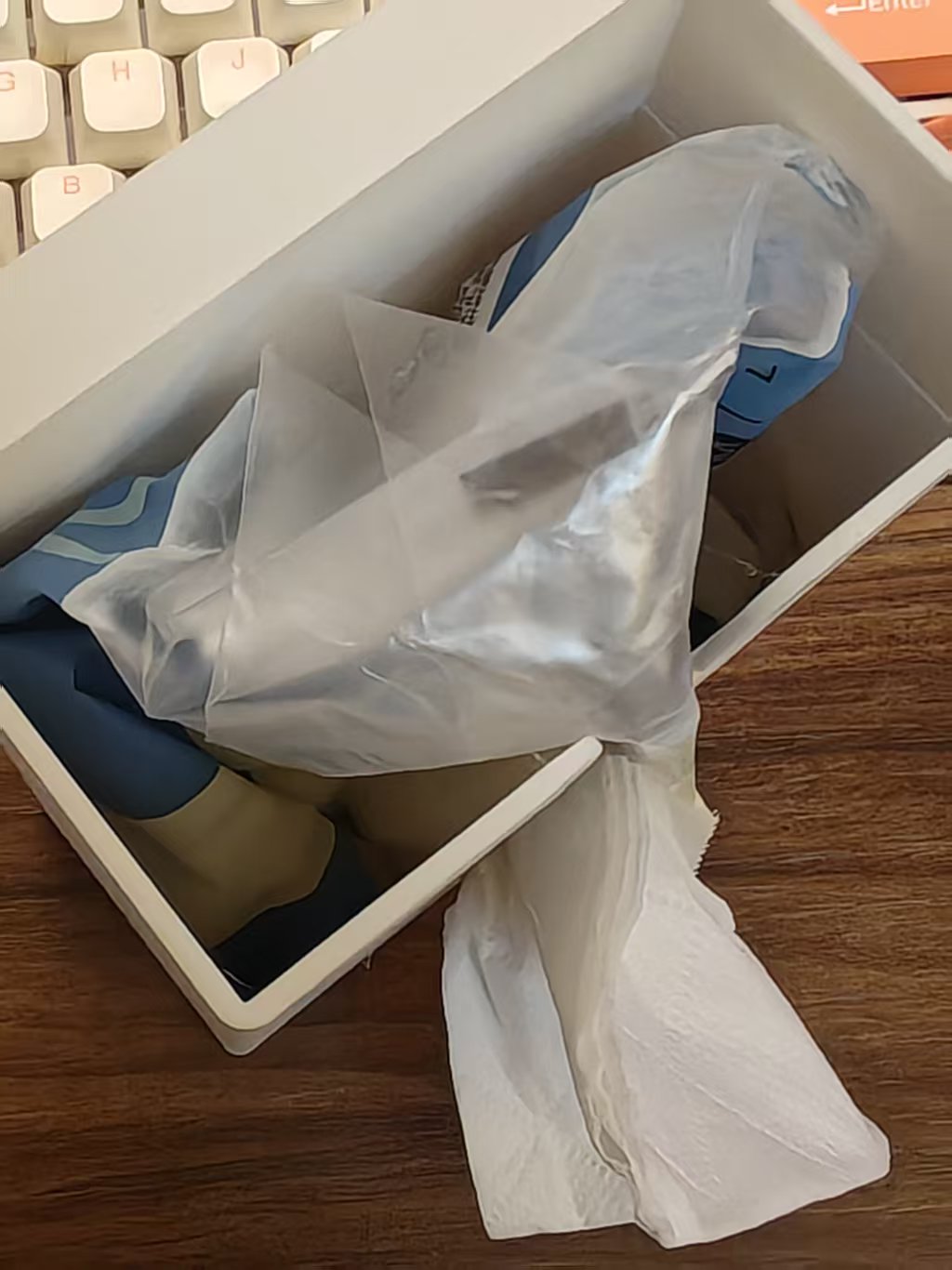车载纸巾盒