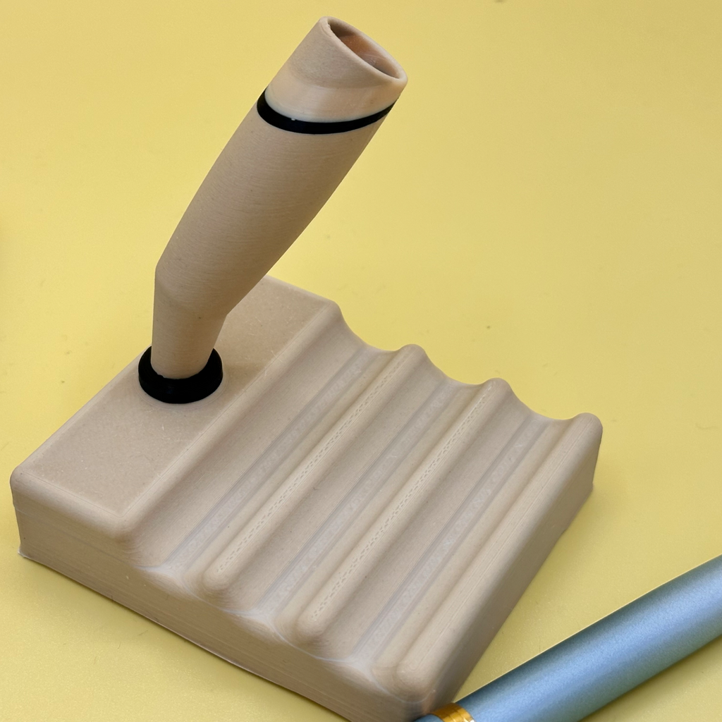 Fountain Pen Stand with Horizontal Pen Holder