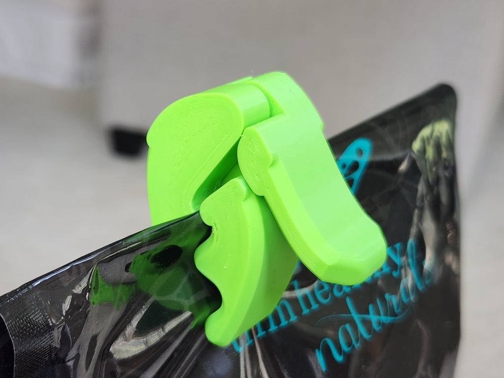 Curvy Cam Lock Bag Clip