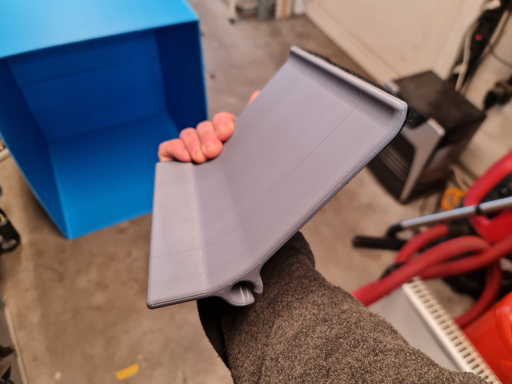 Laptop Vertical Gravity Dock
