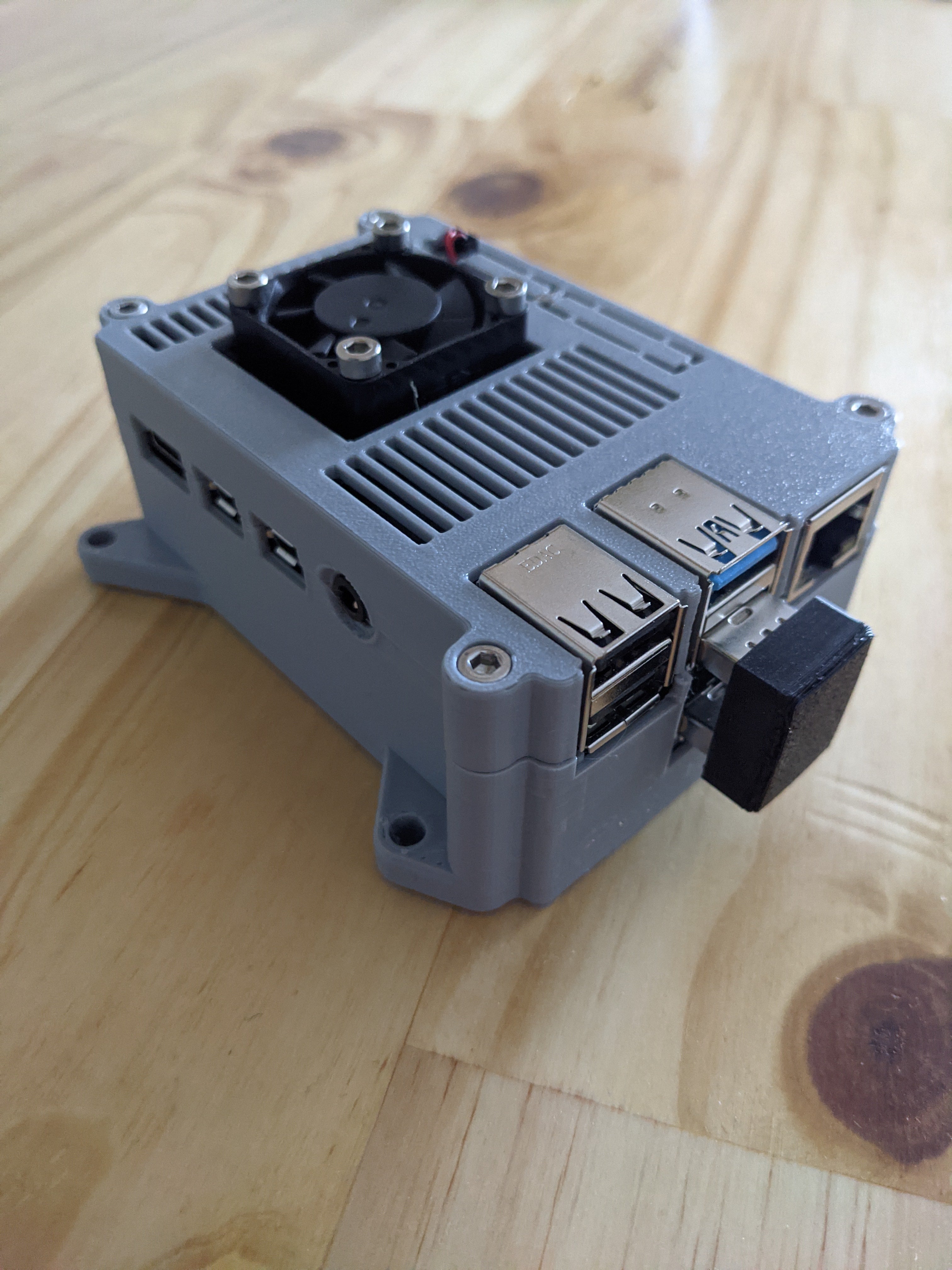 Raspberry Pi 4 Case